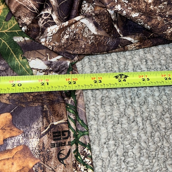 Realtree Mossy Oak Camouflage Long Sleeve Shirt - Picture 4 of 7